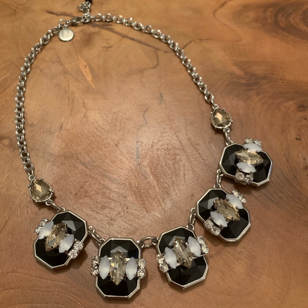 White House Black Market Statement Necklace - Picture 2 of 4
